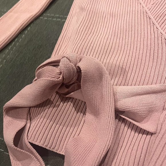 Cute Pink Guess Wrap Shirt - Picture 4 of 6